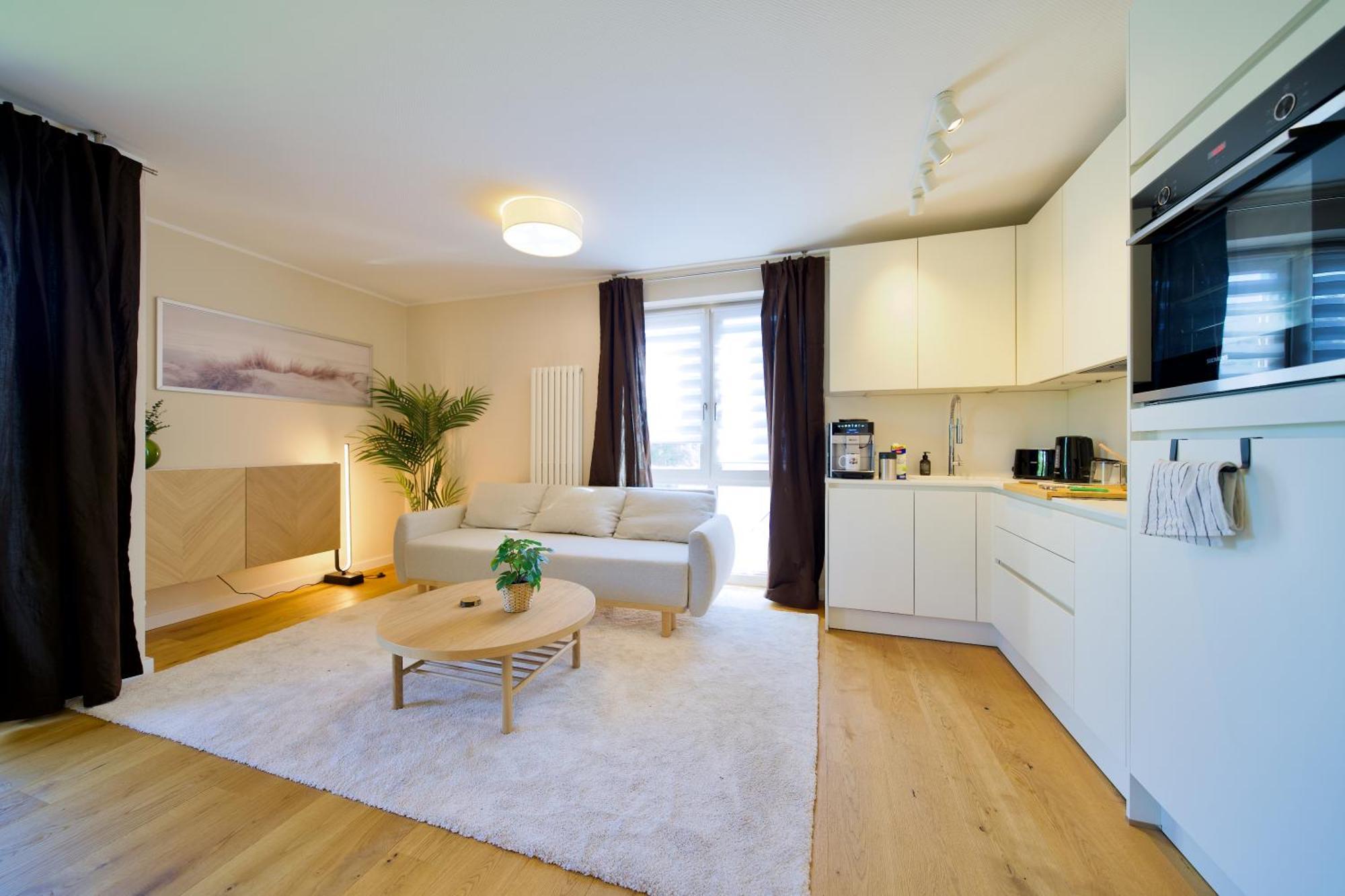 Appartamento Edler Wohnraum Schwanenteich-Oase Mit Balkon, Kaffeevollautomat, Lift & Parkplatz Zwickau Esterno foto