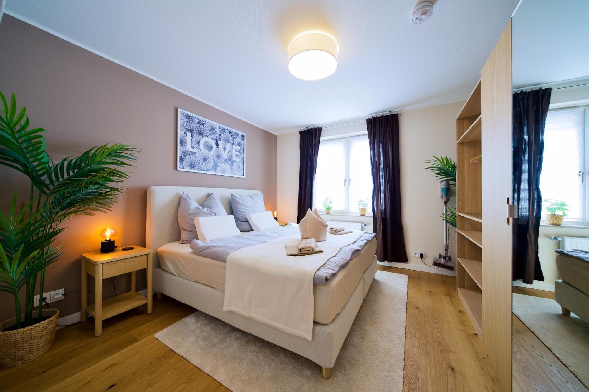Appartamento Edler Wohnraum Schwanenteich-Oase Mit Balkon, Kaffeevollautomat, Lift & Parkplatz Zwickau Esterno foto
